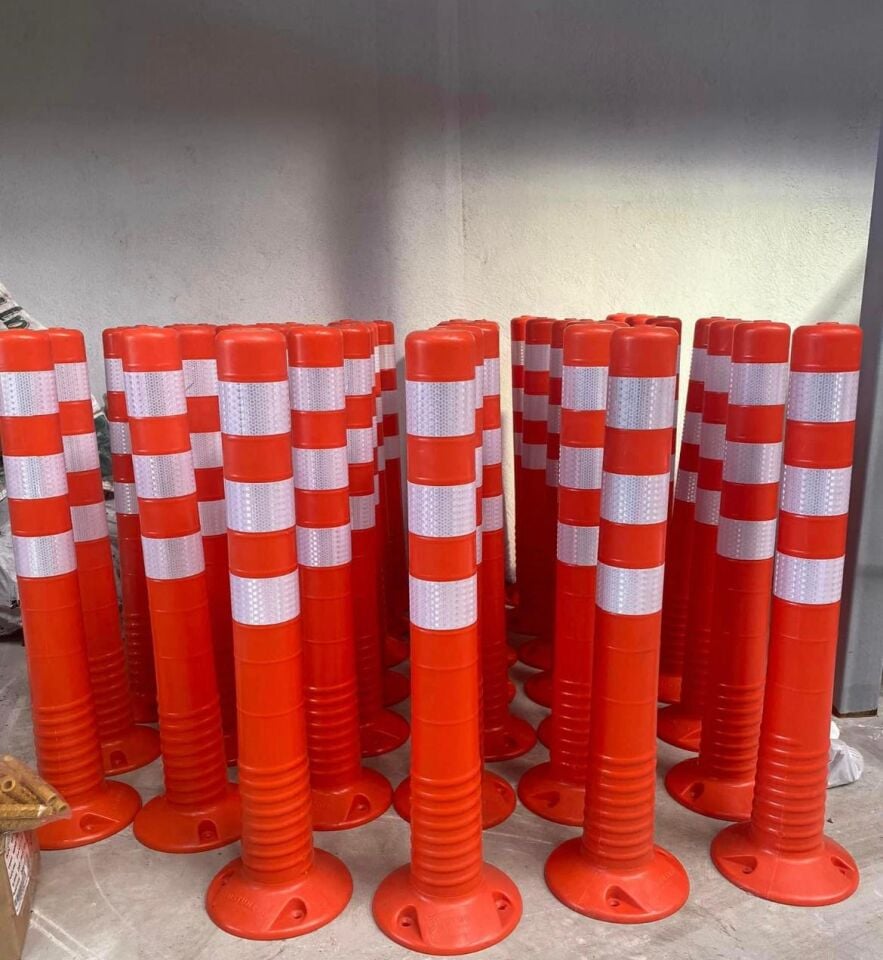 Delinatör Ölçüleri Şerit Ayırıcı  Trafik Yol Delinatör Esnek Delinatör 45 cm  TPU (Turuncu)